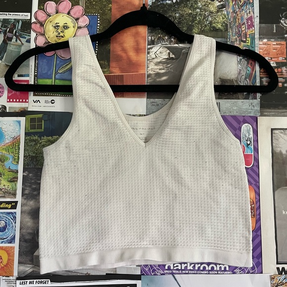 basic white tank - Picture 1 of 1